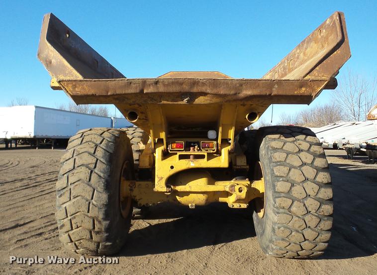 image for item DA7279 2000 Caterpillar D400E II haul truck