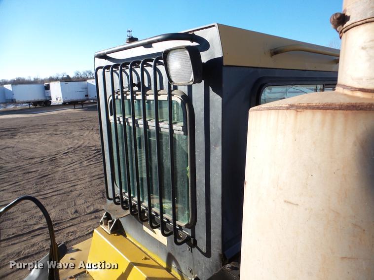 image for item DA7279 2000 Caterpillar D400E II haul truck