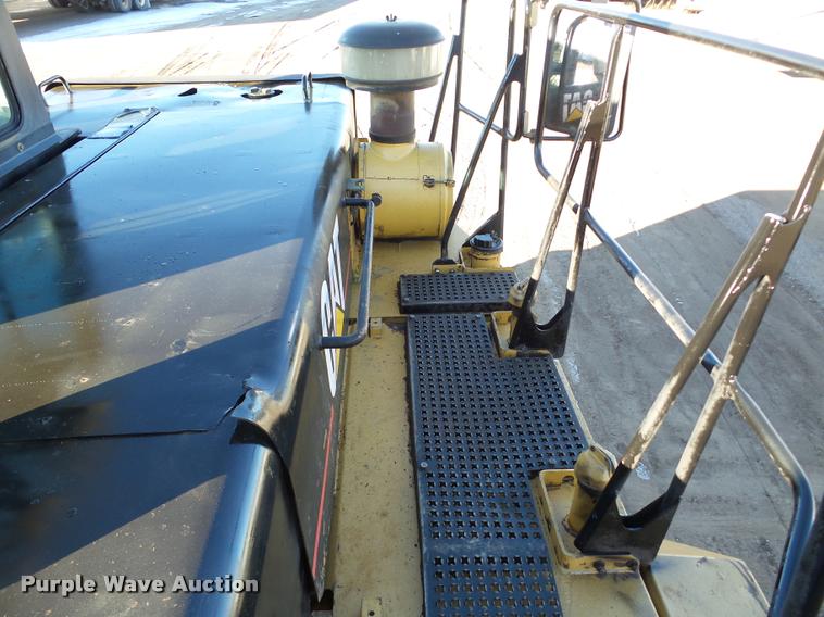 image for item DA7279 2000 Caterpillar D400E II haul truck