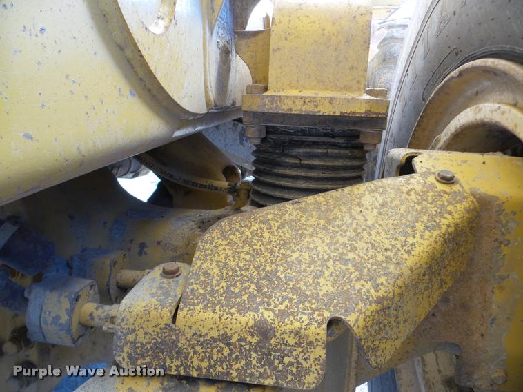 image for item DA7279 2000 Caterpillar D400E II haul truck