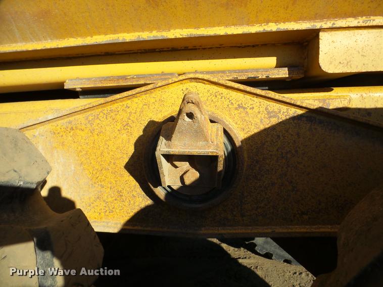 image for item DA7279 2000 Caterpillar D400E II haul truck