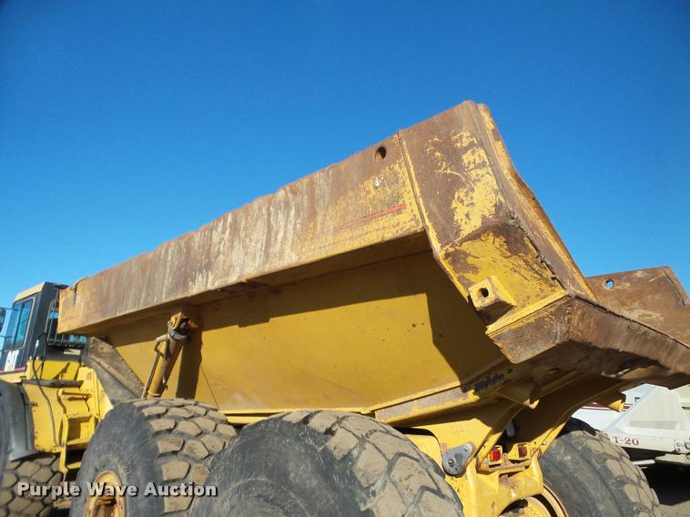 image for item DA7279 2000 Caterpillar D400E II haul truck