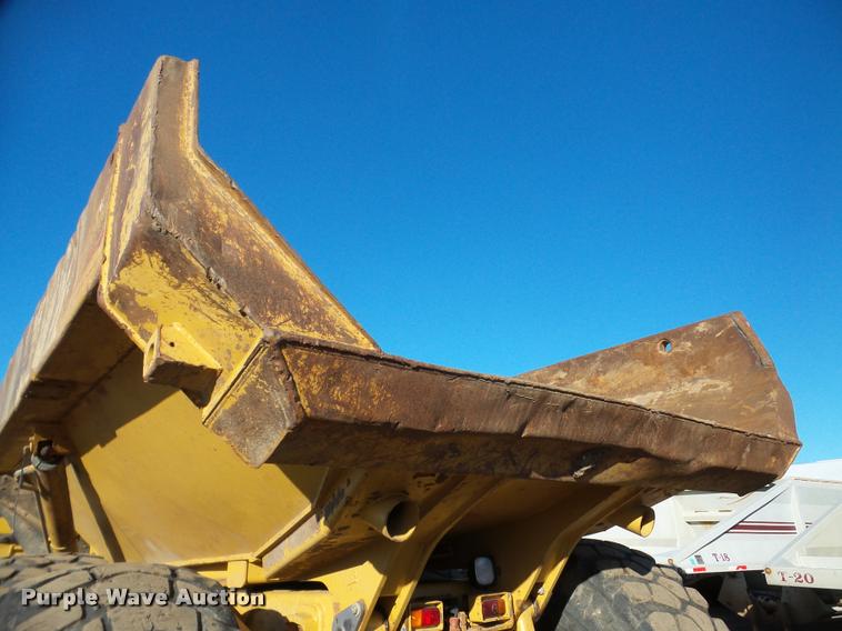 image for item DA7279 2000 Caterpillar D400E II haul truck