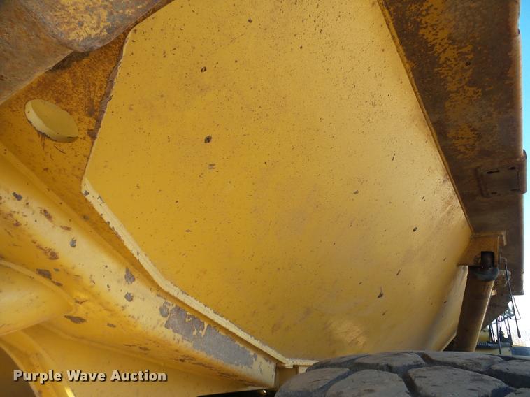 image for item DA7279 2000 Caterpillar D400E II haul truck