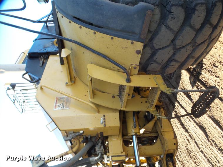 image for item DA7279 2000 Caterpillar D400E II haul truck