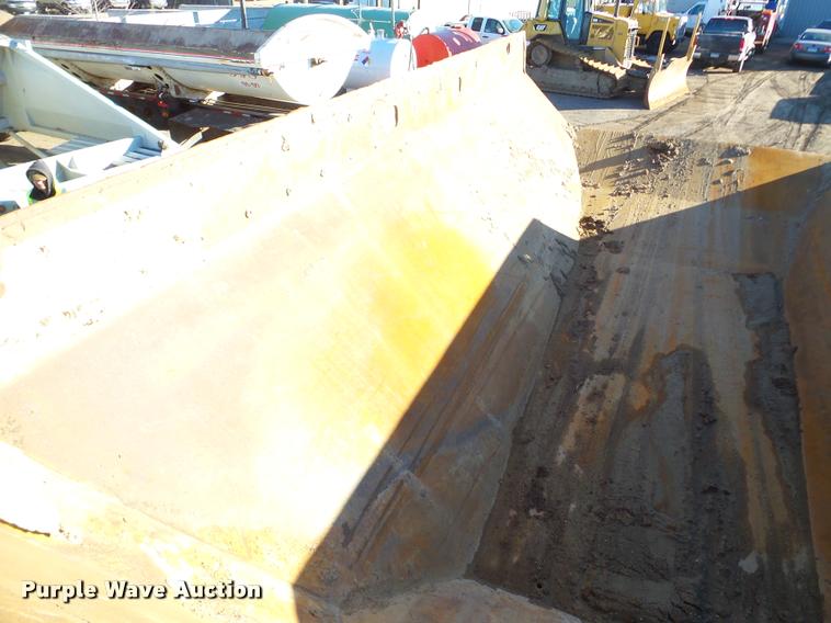 image for item DA7279 2000 Caterpillar D400E II haul truck