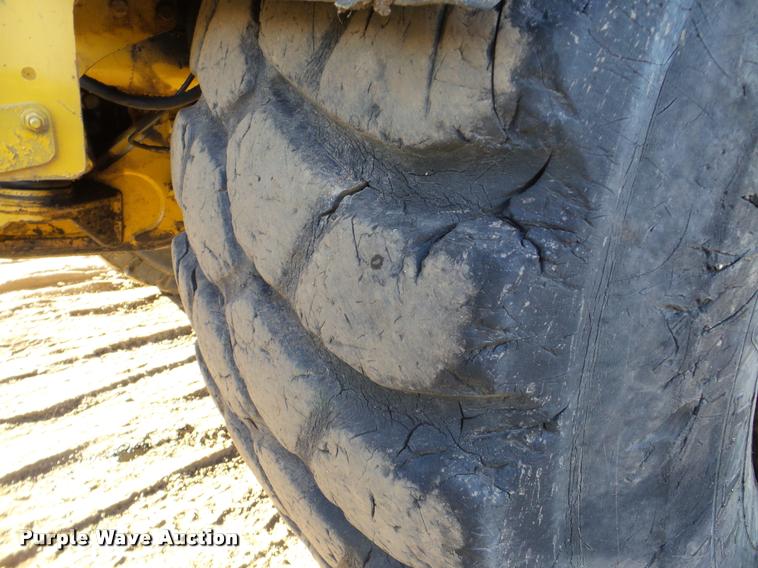 image for item DA7279 2000 Caterpillar D400E II haul truck