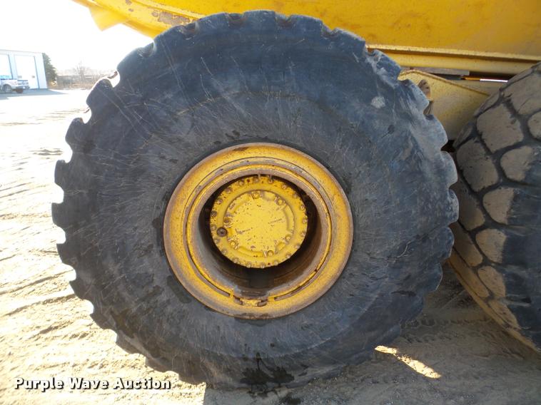 image for item DA7279 2000 Caterpillar D400E II haul truck