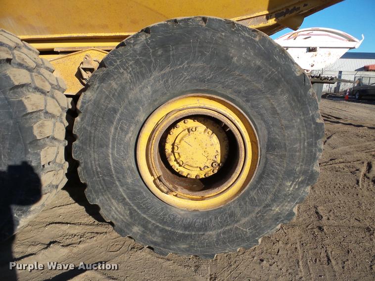 image for item DA7279 2000 Caterpillar D400E II haul truck