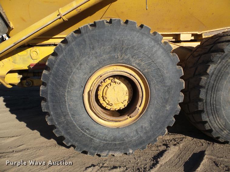 image for item DA7279 2000 Caterpillar D400E II haul truck