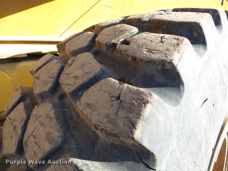 image for item DA7279 2000 Caterpillar D400E II haul truck