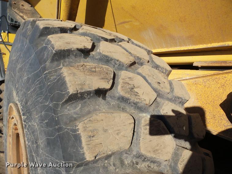 image for item DA7279 2000 Caterpillar D400E II haul truck