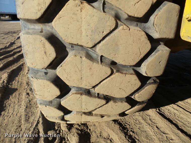 image for item DA7279 2000 Caterpillar D400E II haul truck