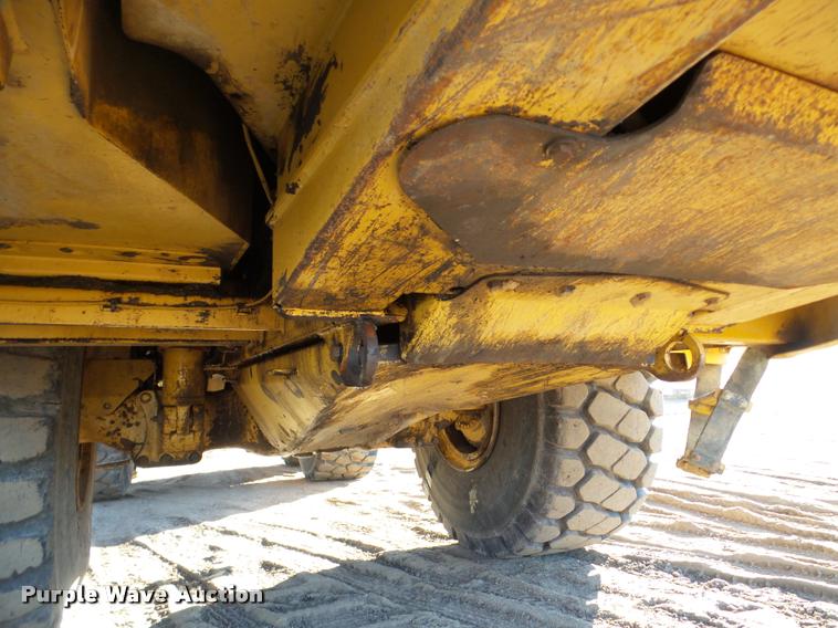 image for item DA7279 2000 Caterpillar D400E II haul truck