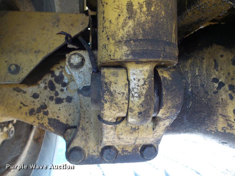 image for item DA7279 2000 Caterpillar D400E II haul truck