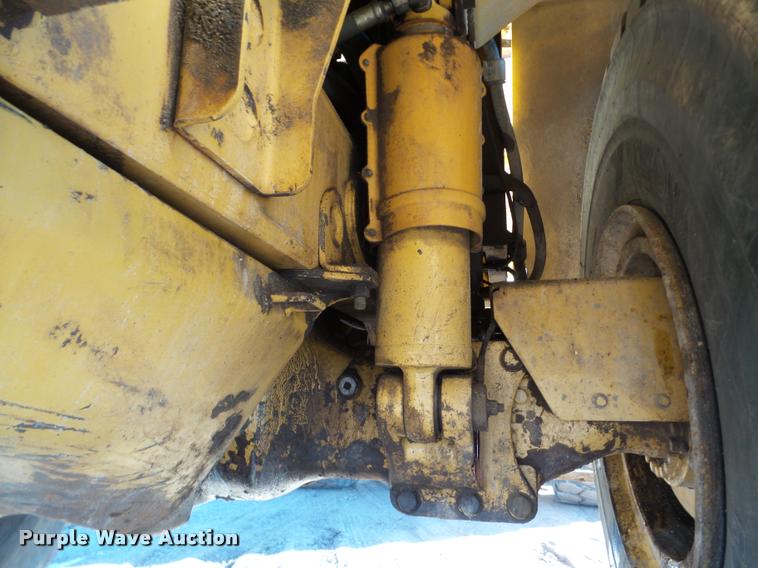 image for item DA7279 2000 Caterpillar D400E II haul truck