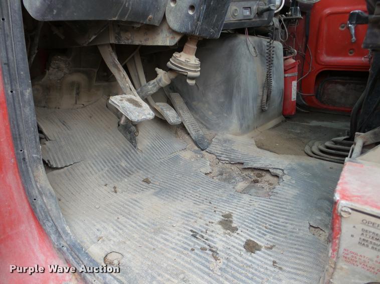 image for item DA7284 1989 Ford L9000 ready mix truck