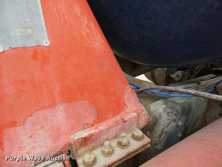 image for item DA7284 1989 Ford L9000 ready mix truck