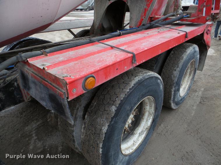 image for item DA7284 1989 Ford L9000 ready mix truck