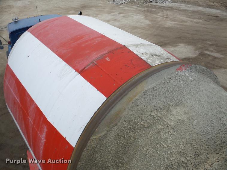 image for item DA7284 1989 Ford L9000 ready mix truck