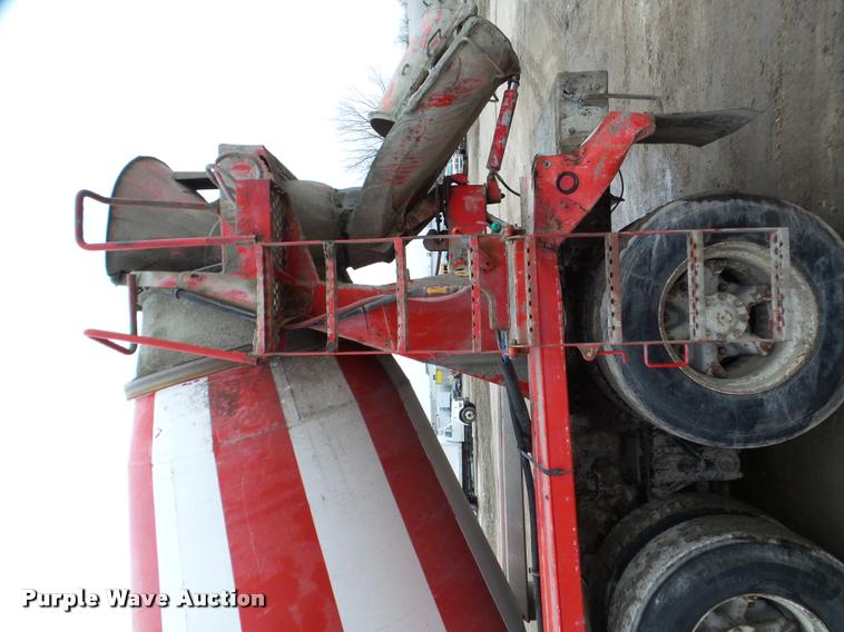 image for item DA7284 1989 Ford L9000 ready mix truck