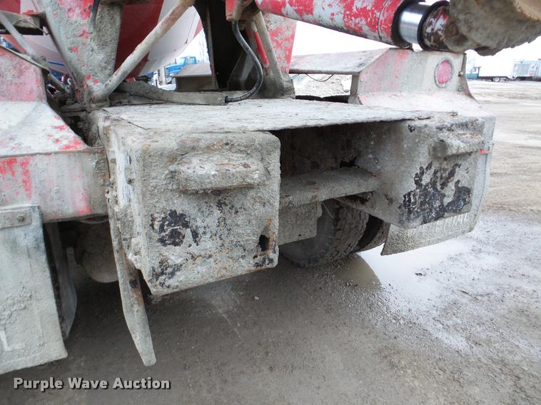 image for item DA7284 1989 Ford L9000 ready mix truck