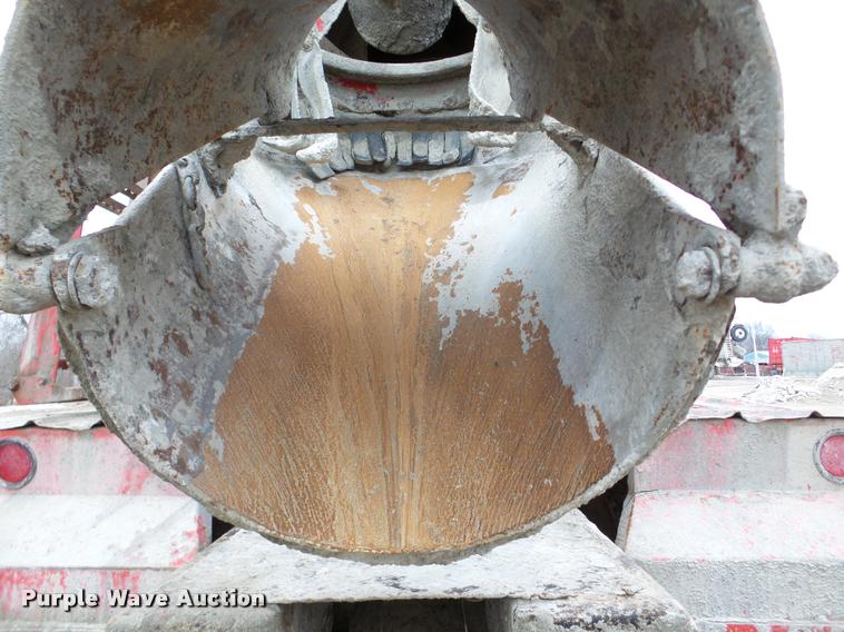 image for item DA7284 1989 Ford L9000 ready mix truck