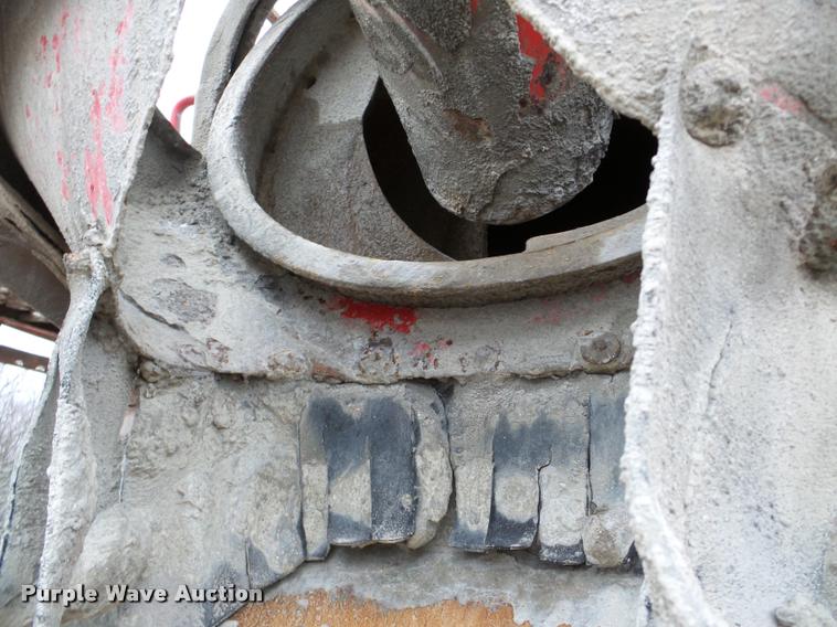 image for item DA7284 1989 Ford L9000 ready mix truck