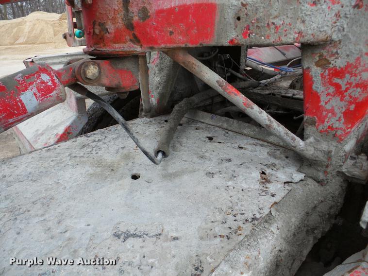 image for item DA7284 1989 Ford L9000 ready mix truck