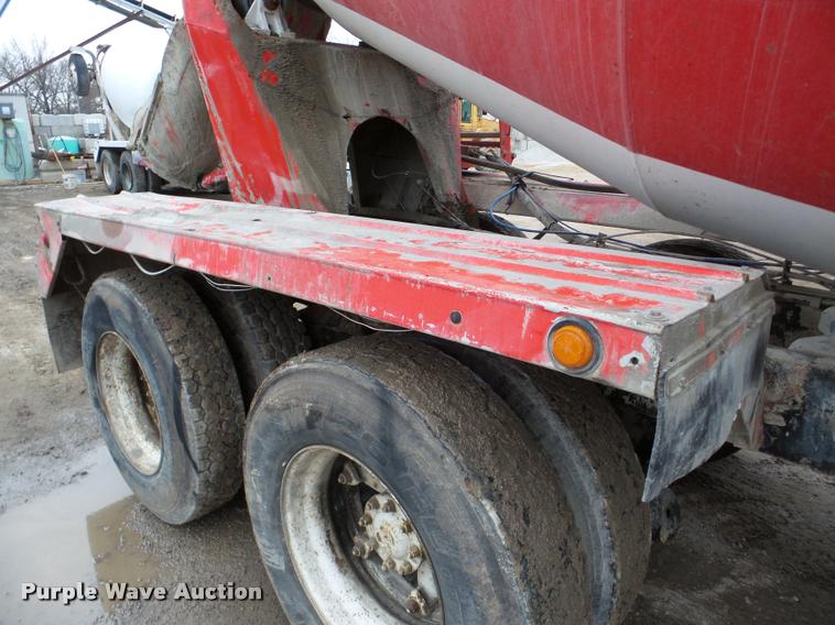 image for item DA7284 1989 Ford L9000 ready mix truck