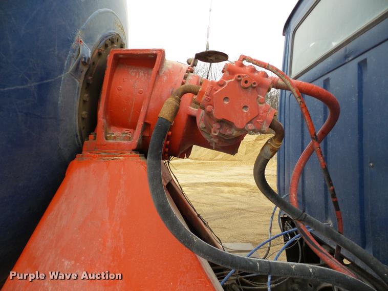 image for item DA7284 1989 Ford L9000 ready mix truck