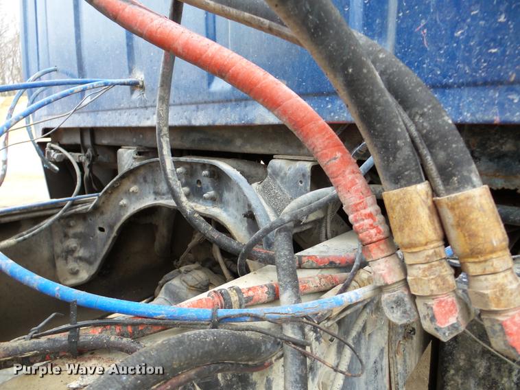 image for item DA7284 1989 Ford L9000 ready mix truck