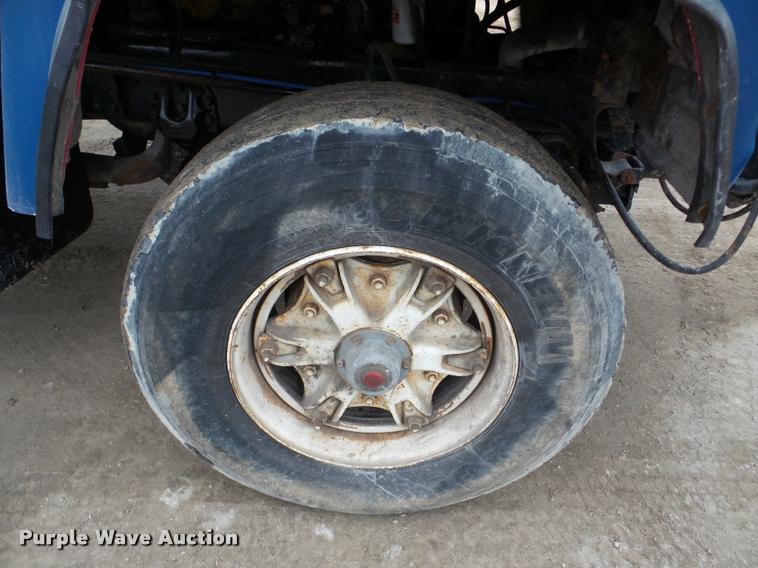 image for item DA7284 1989 Ford L9000 ready mix truck