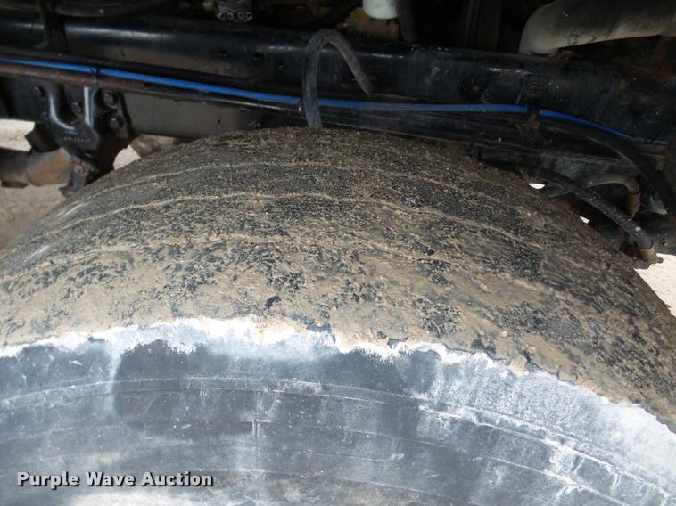 image for item DA7284 1989 Ford L9000 ready mix truck