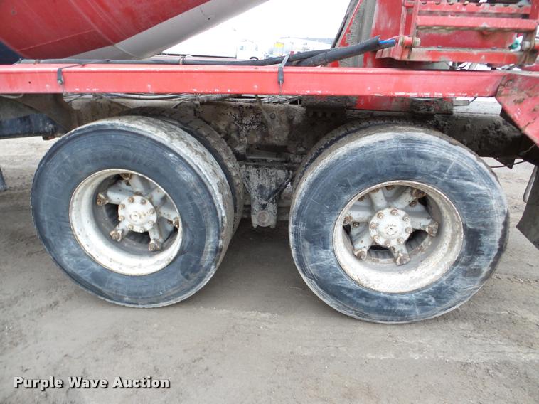 image for item DA7284 1989 Ford L9000 ready mix truck