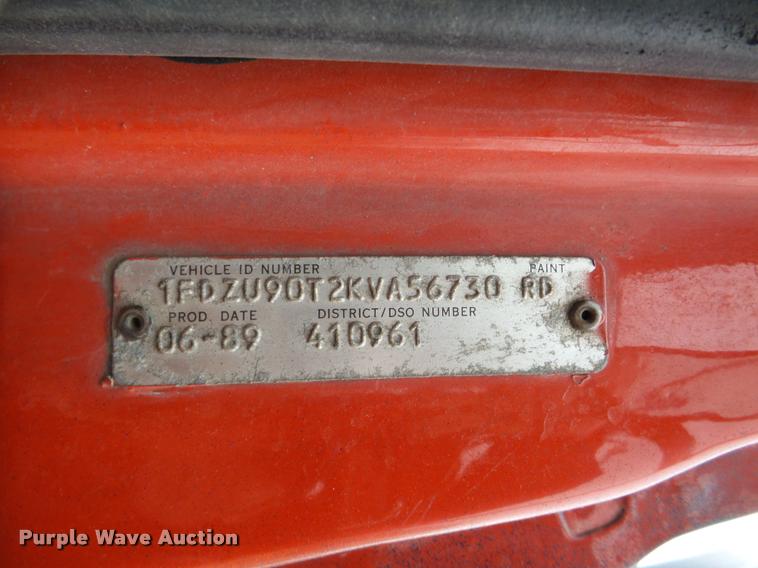 image for item DA7284 1989 Ford L9000 ready mix truck