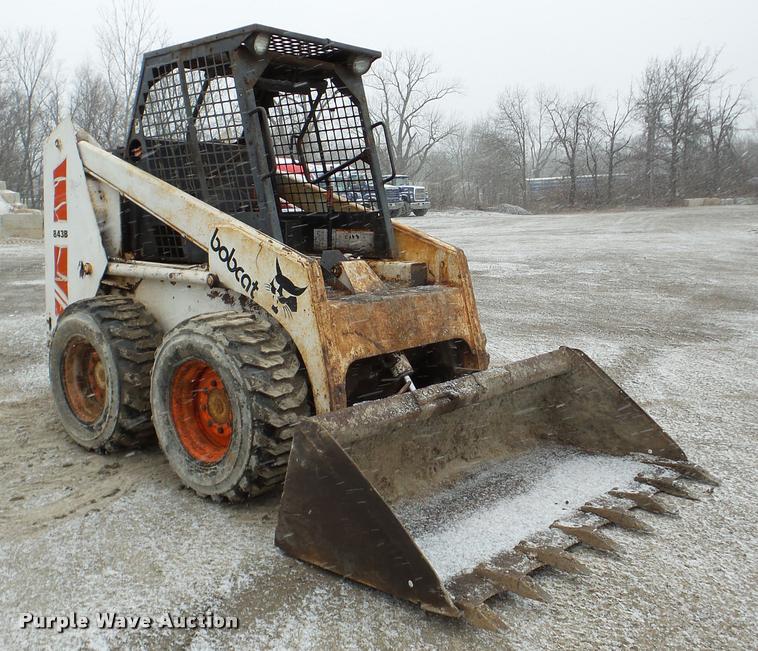 image for item DA7285 1990 Bobcat 843B skid steer