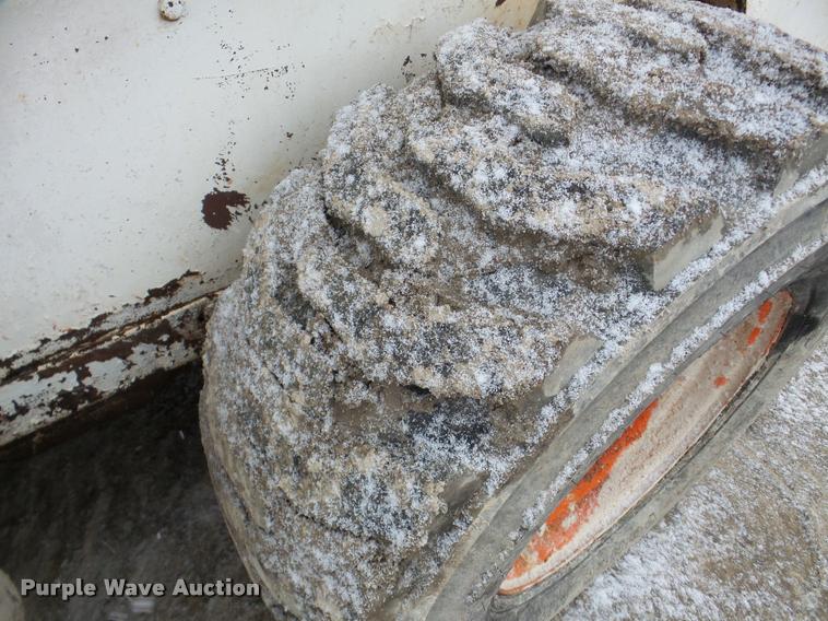 image for item DA7285 1990 Bobcat 843B skid steer