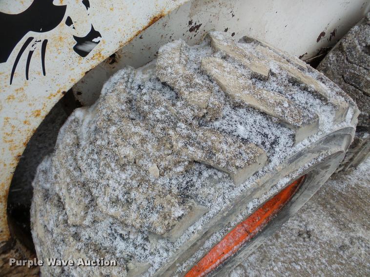 image for item DA7285 1990 Bobcat 843B skid steer