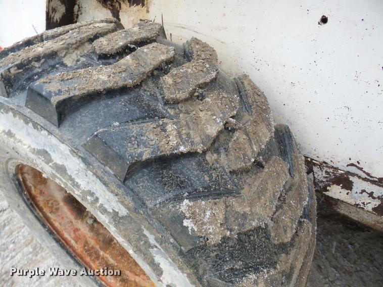 image for item DA7285 1990 Bobcat 843B skid steer