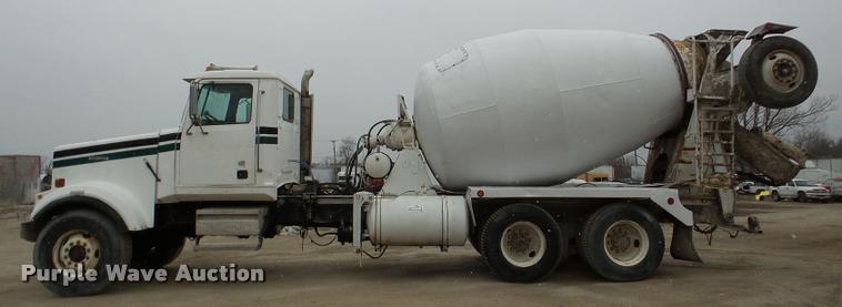 image for item DA7290 1998 Western Star 4964MX ready mix truck