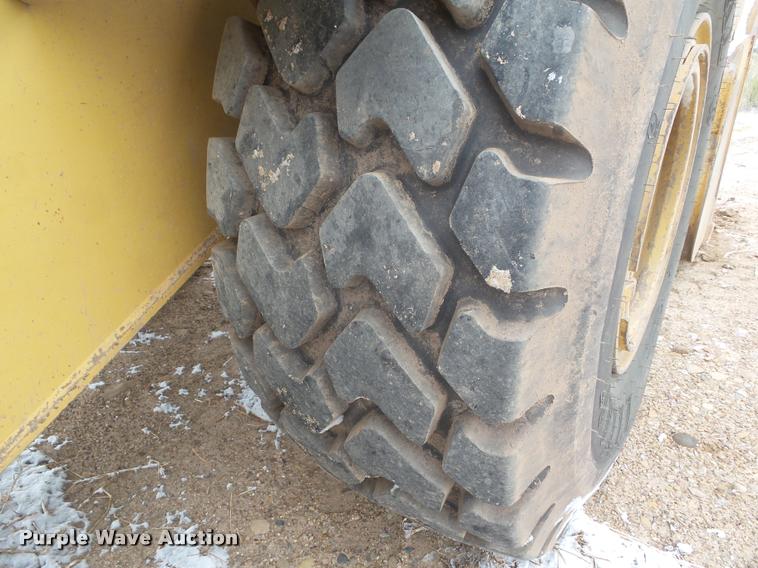 image for item DA7611 1992 Caterpillar 950F wheel loader