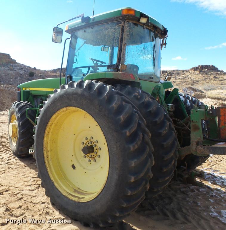 image for item DA7612 1998 John Deere 8400 MFWD tractor