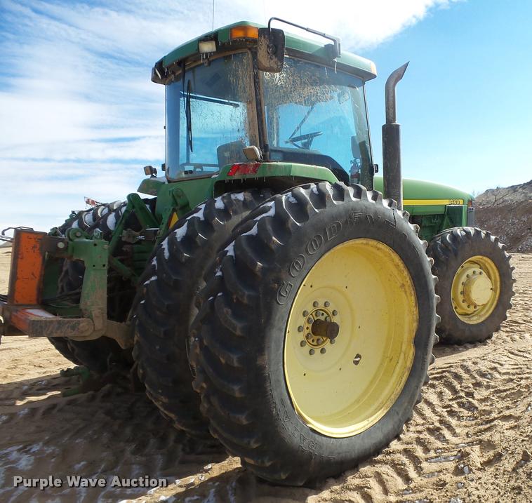 image for item DA7612 1998 John Deere 8400 MFWD tractor