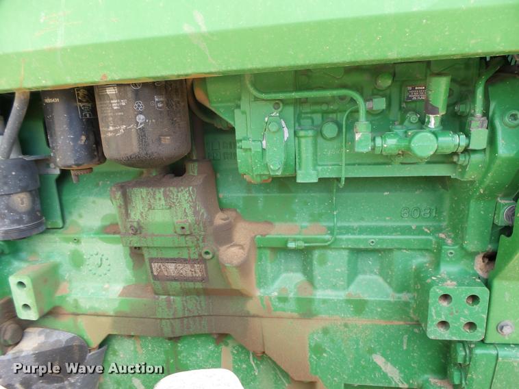 image for item DA7612 1998 John Deere 8400 MFWD tractor