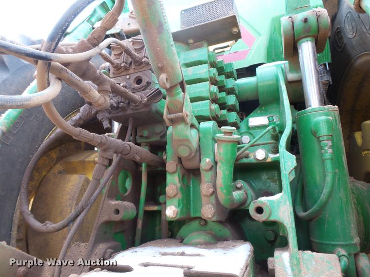 image for item DA7612 1998 John Deere 8400 MFWD tractor