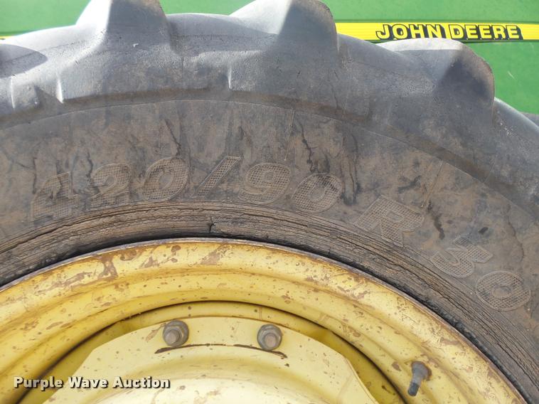 image for item DA7612 1998 John Deere 8400 MFWD tractor