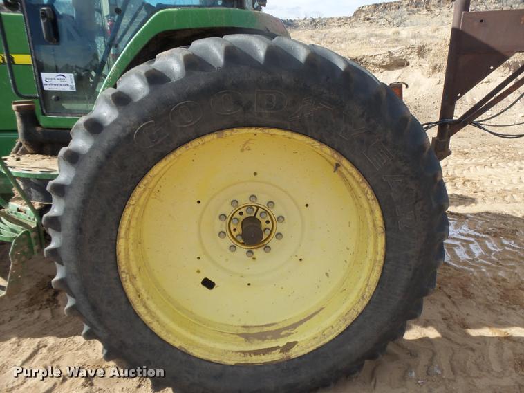 image for item DA7612 1998 John Deere 8400 MFWD tractor