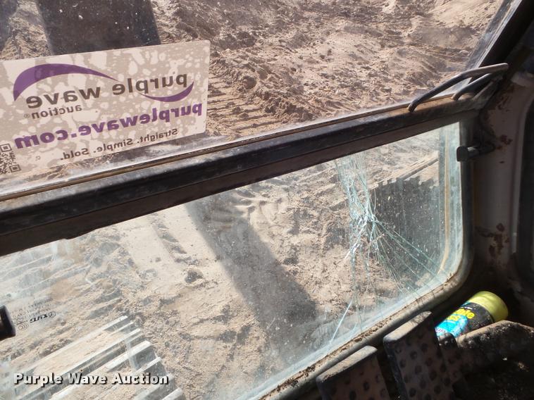 image for item DA7613 1991 John Deere 892D LC excavator