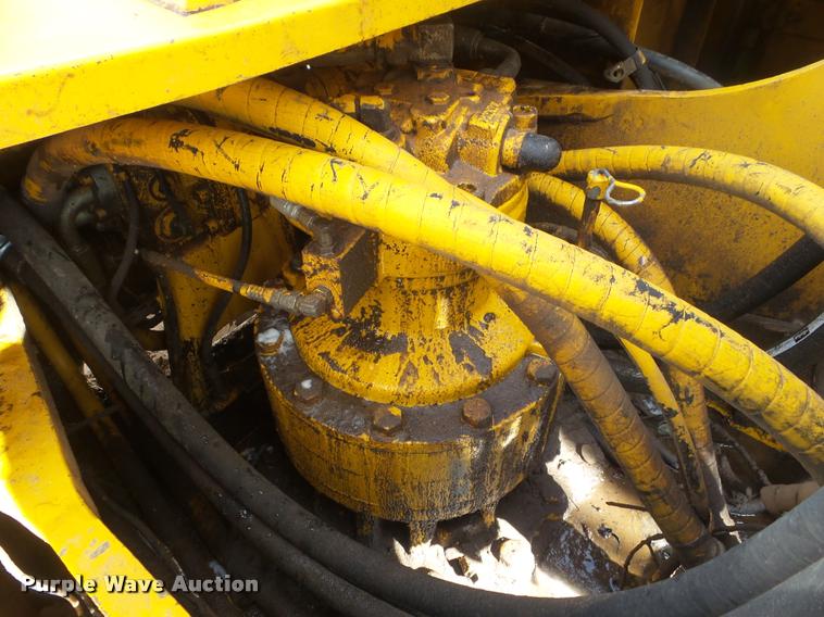 image for item DA7613 1991 John Deere 892D LC excavator